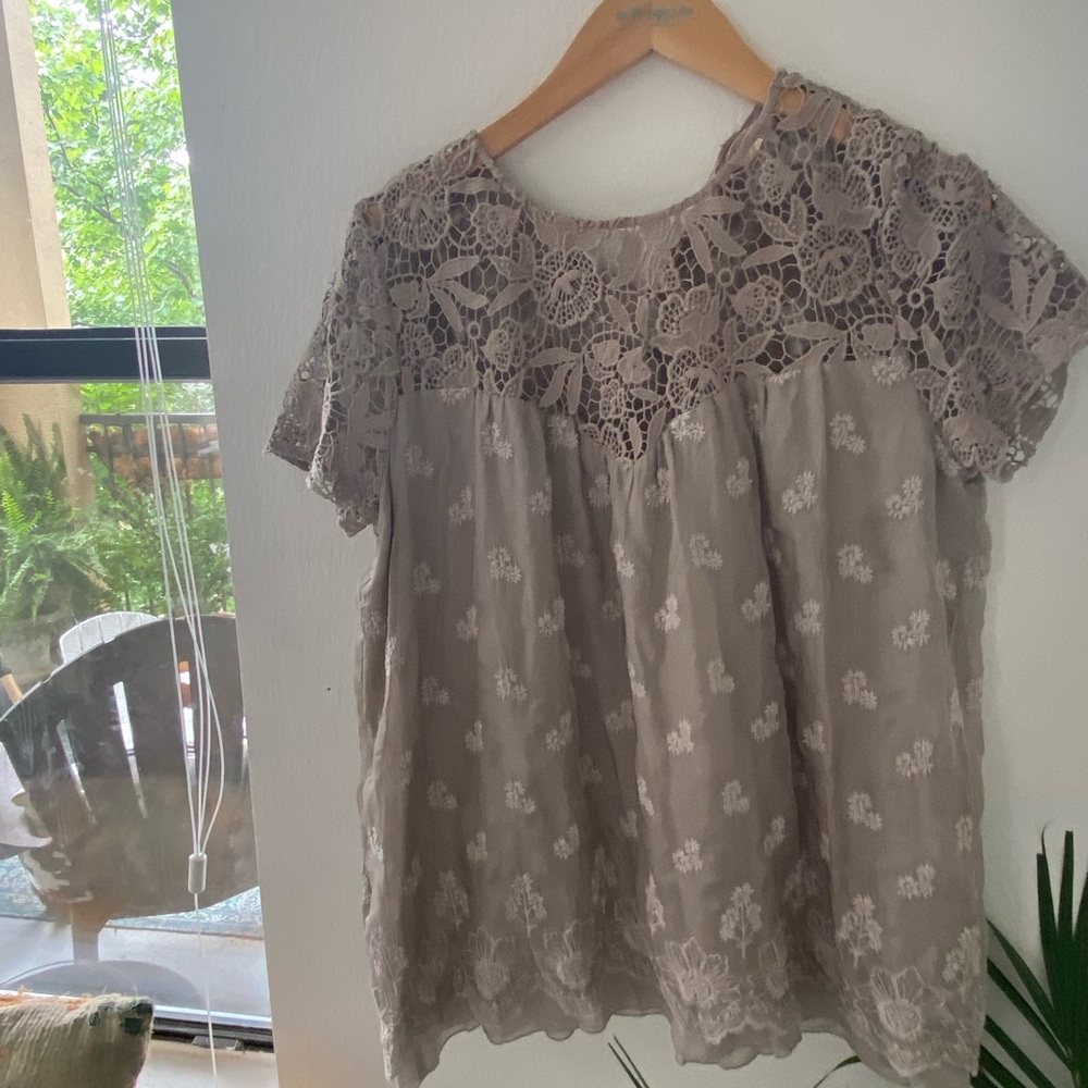 JOHNNY WAS LACE EMBROIDERED TOP